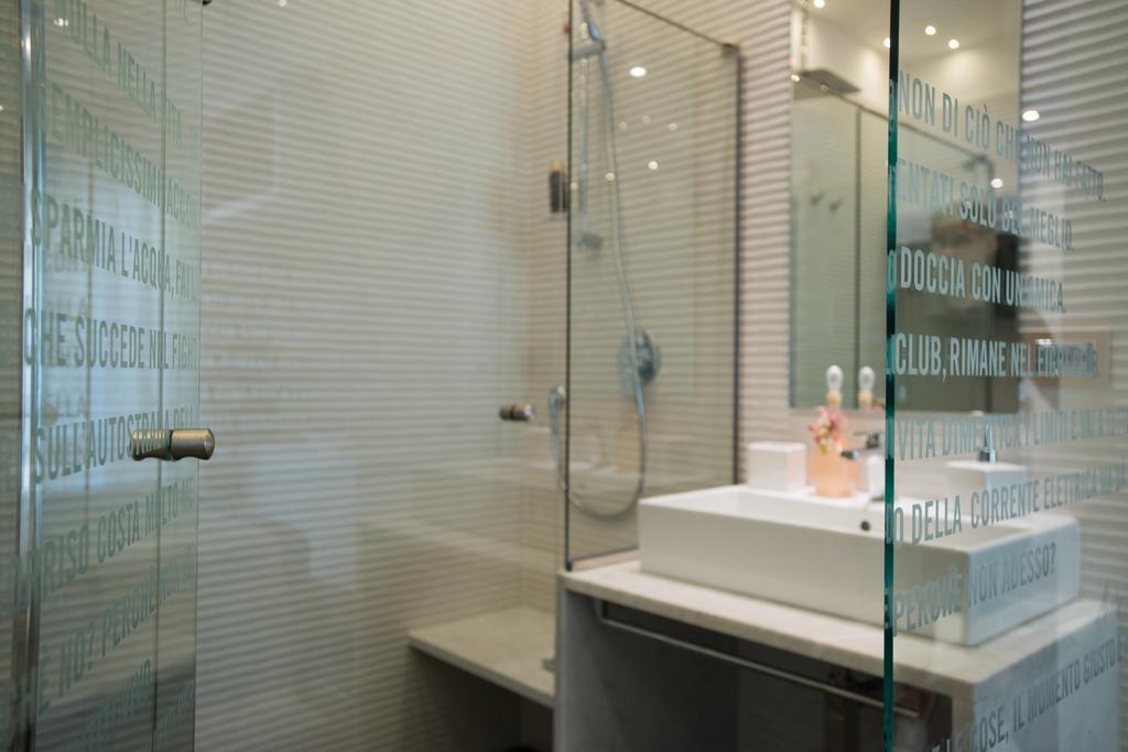 Deluxe Suite Spa Bath