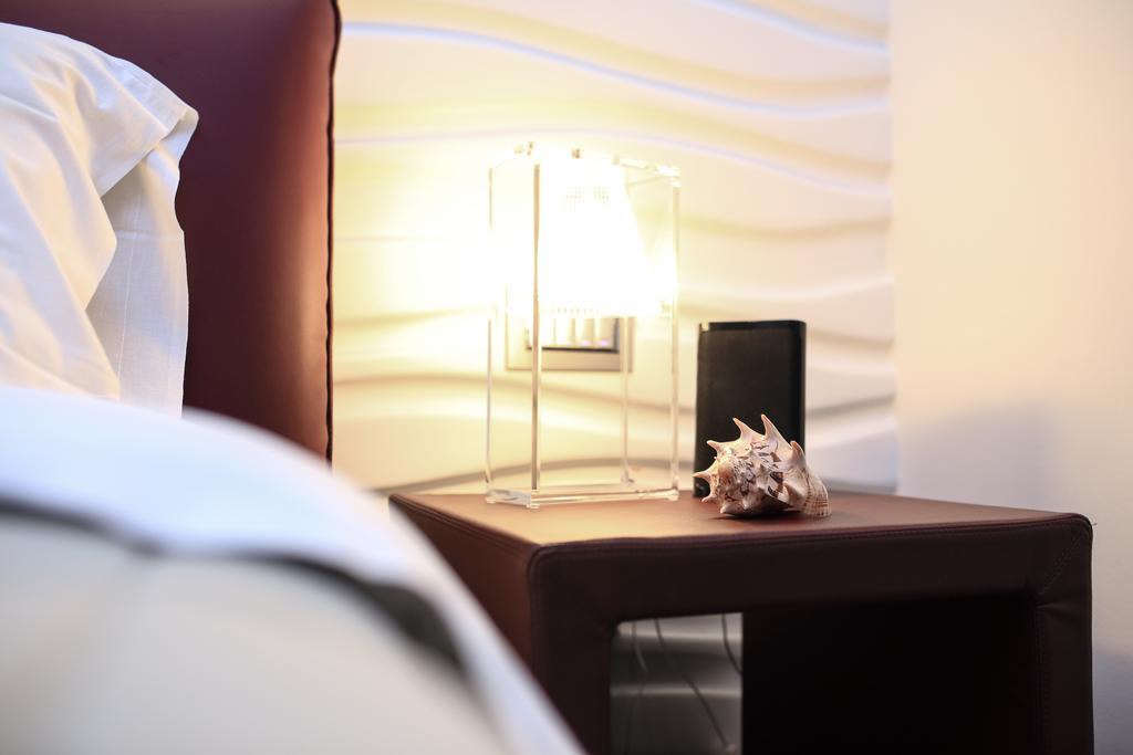 Deluxe Suite Spa Bath